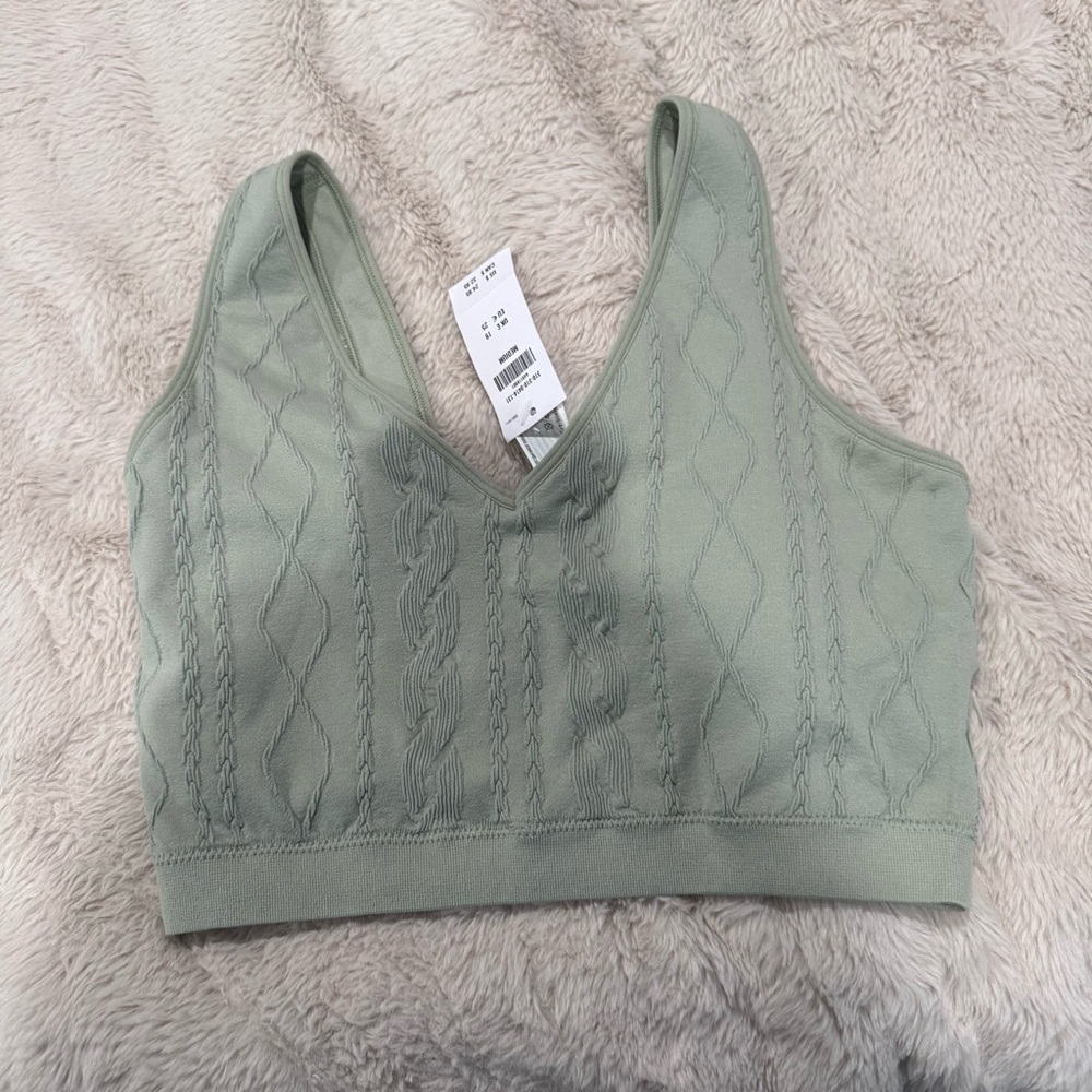 Gilly hicks mint green sports bra cropped tank medium nwt